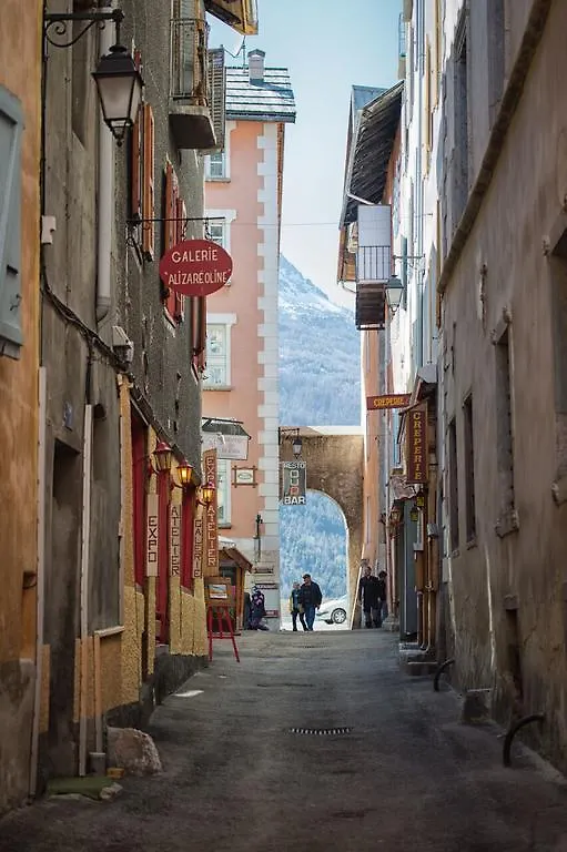 Maison A Tour Briancon 0*, Briancon (Hautes-Alpes) France