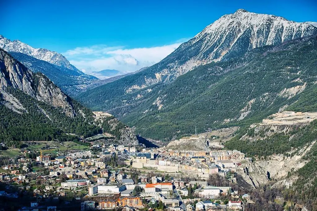 Maison A Tour Briancon Frankrijk