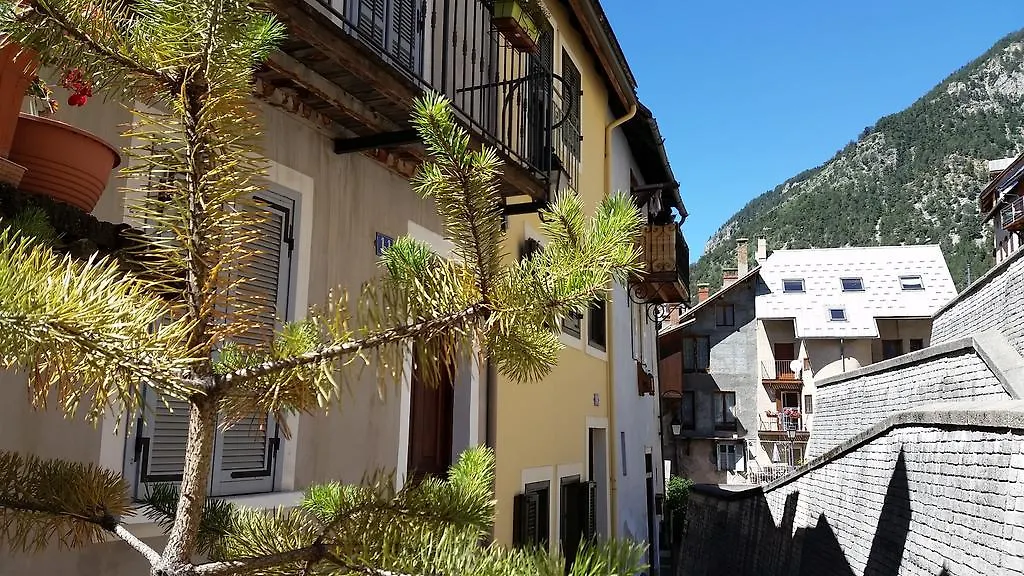 Apartment Maison A Tour Briancon