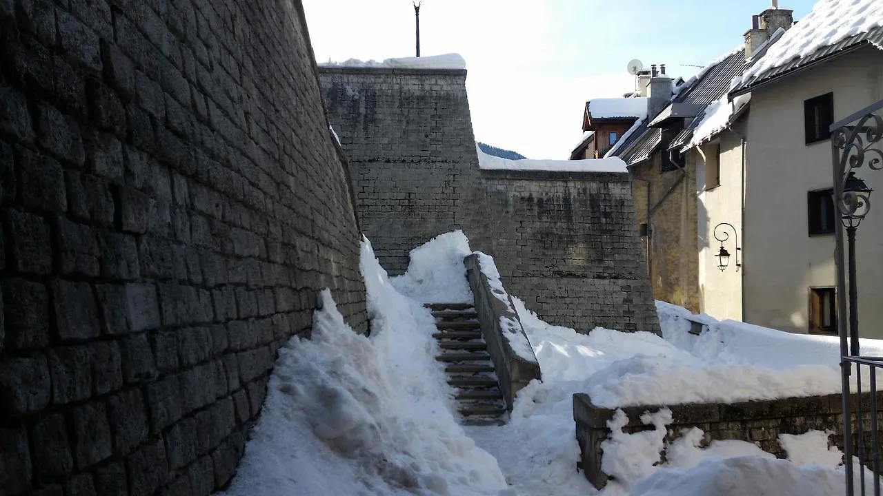 Maison A Tour Briancon France